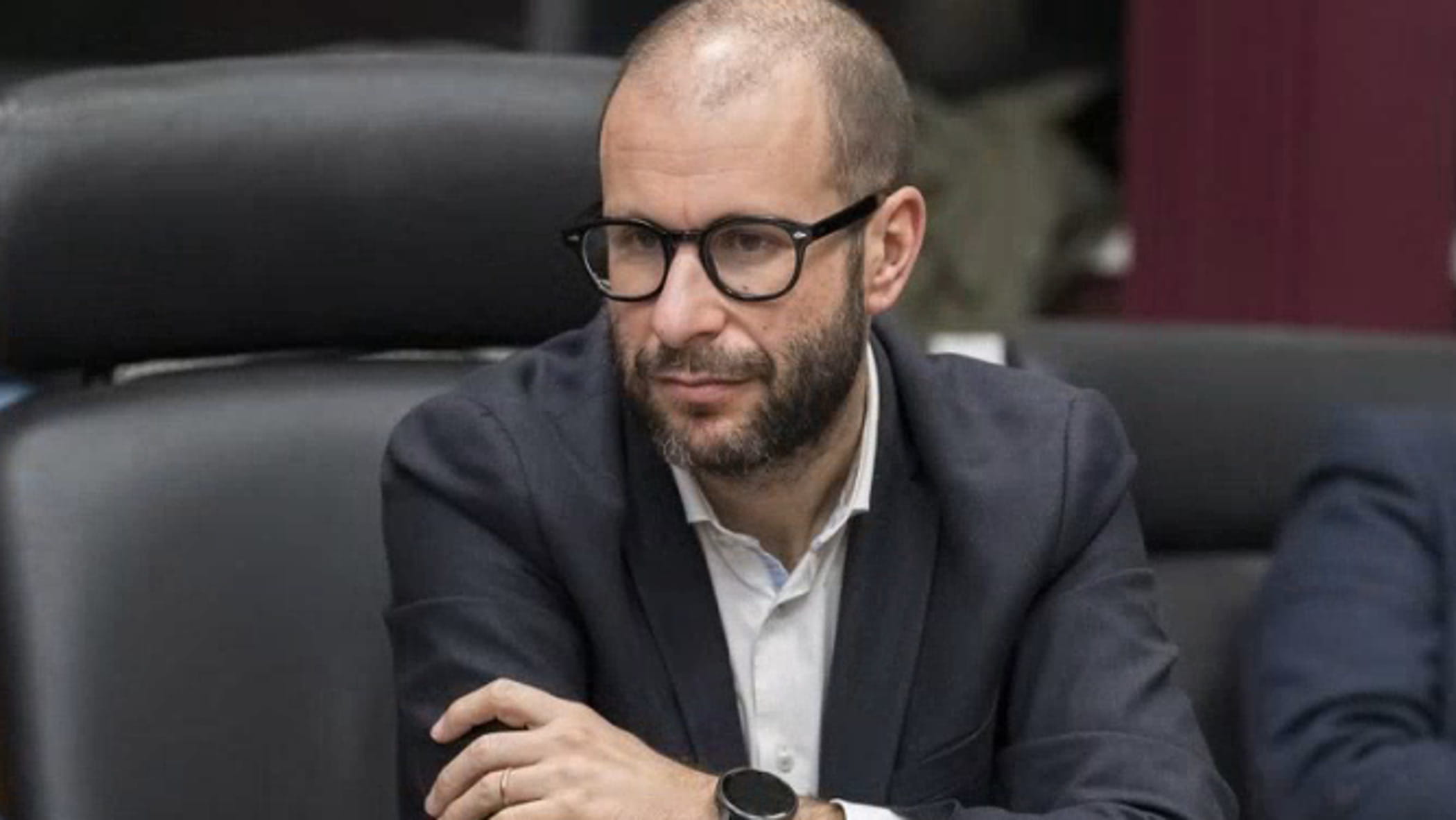 Paragon, Cancellato spiato: trovato software nel suo cellulare. Intelligence: “Non siamo stati noi”