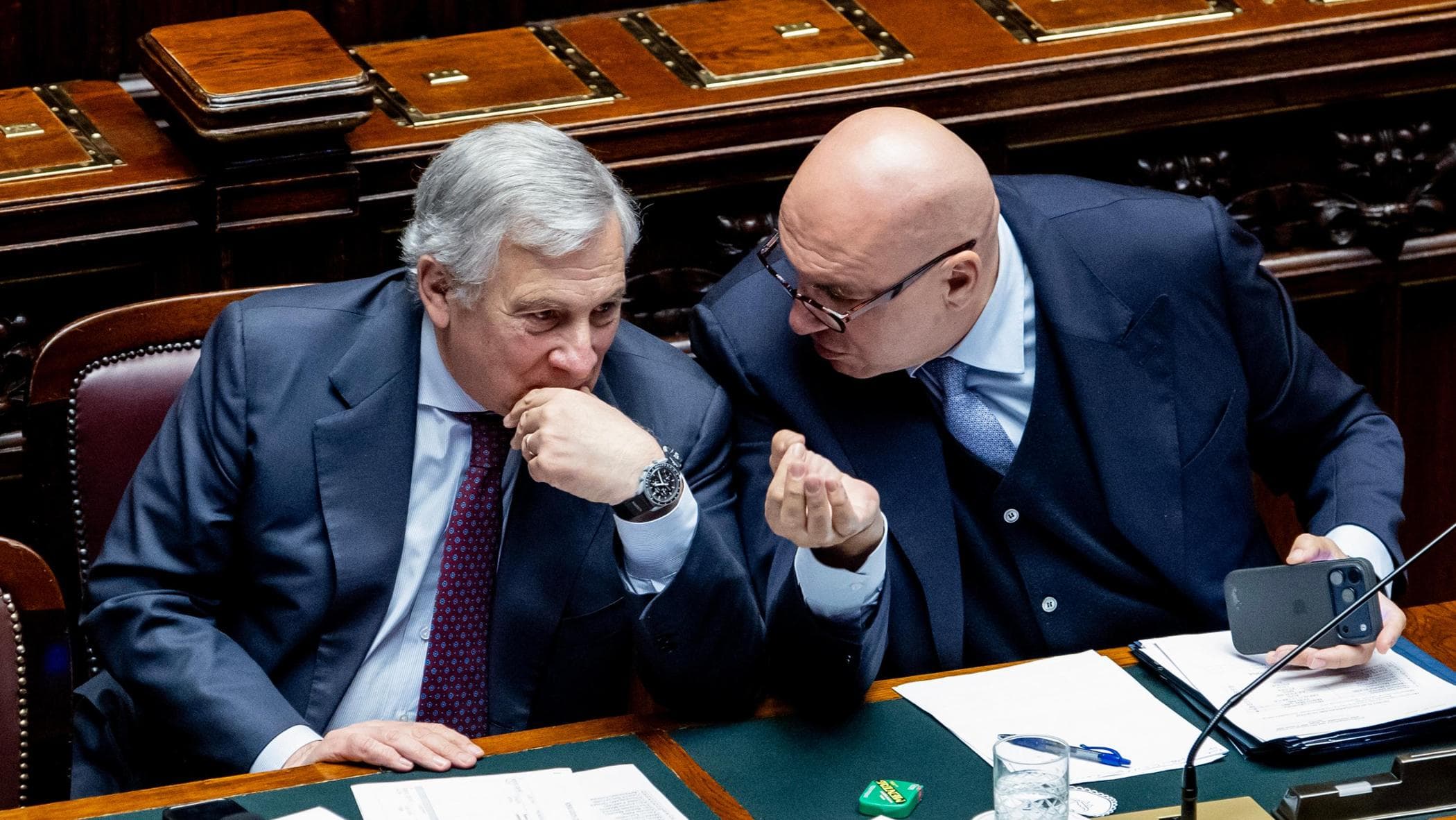 “Non siamo in guerra”. Crosetto in Parlamento sull’Iran: Usa e Israele fuori dal diritto
