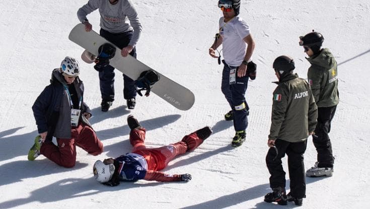 Snowboard, tanti gli incidenti: la pista delle gare delle Paralimpiadi è da ridisegnare
