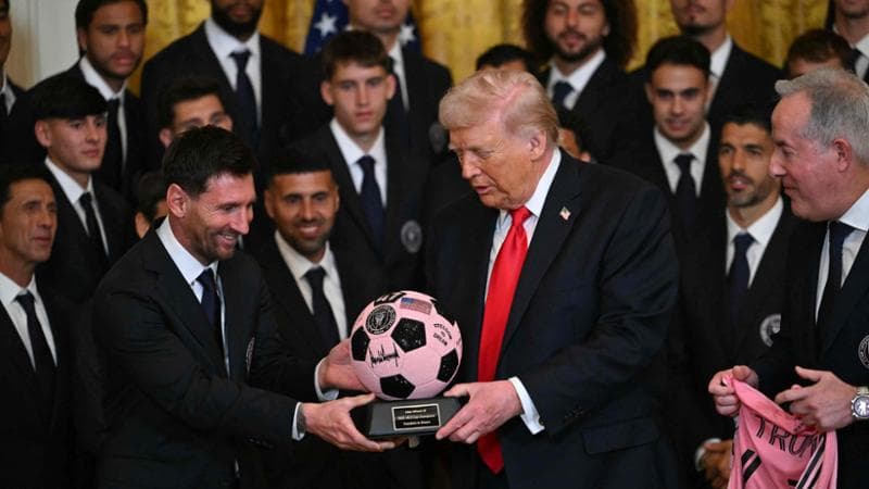 Trump all’Iran: “Arrendetevi e fatemi scegliere la vostra nuova Guida suprema”