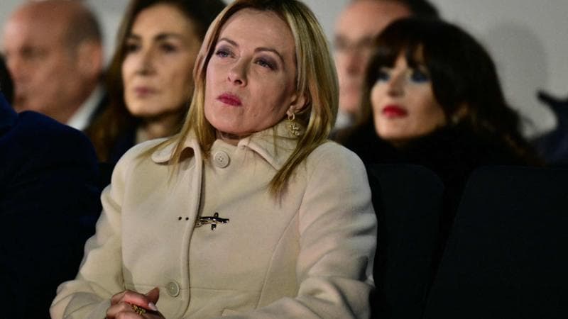 Meloni e la zavorra Casa Bianca, mossa per uscire dall’angolo