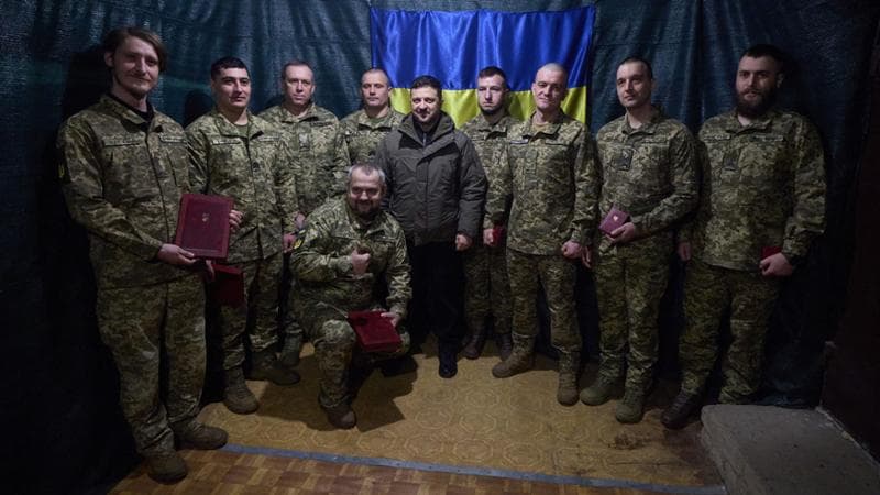 La visita di Zelensky al fronte