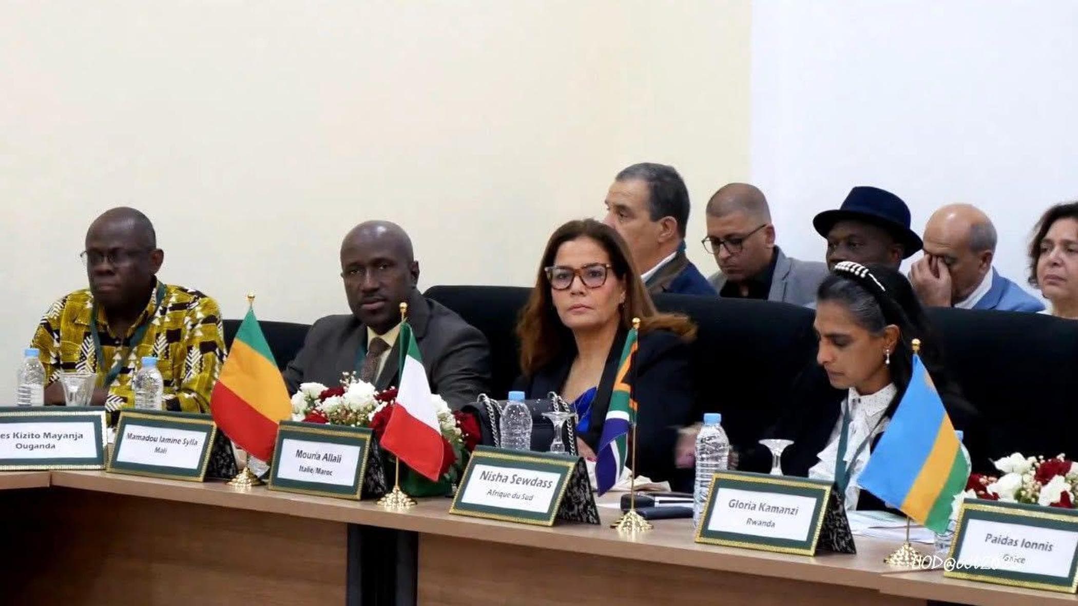 Kadınlar: Capitol'deki kurumları, diplomasisi, üniversiteleri ile dünyadaki Faslı kadınlar