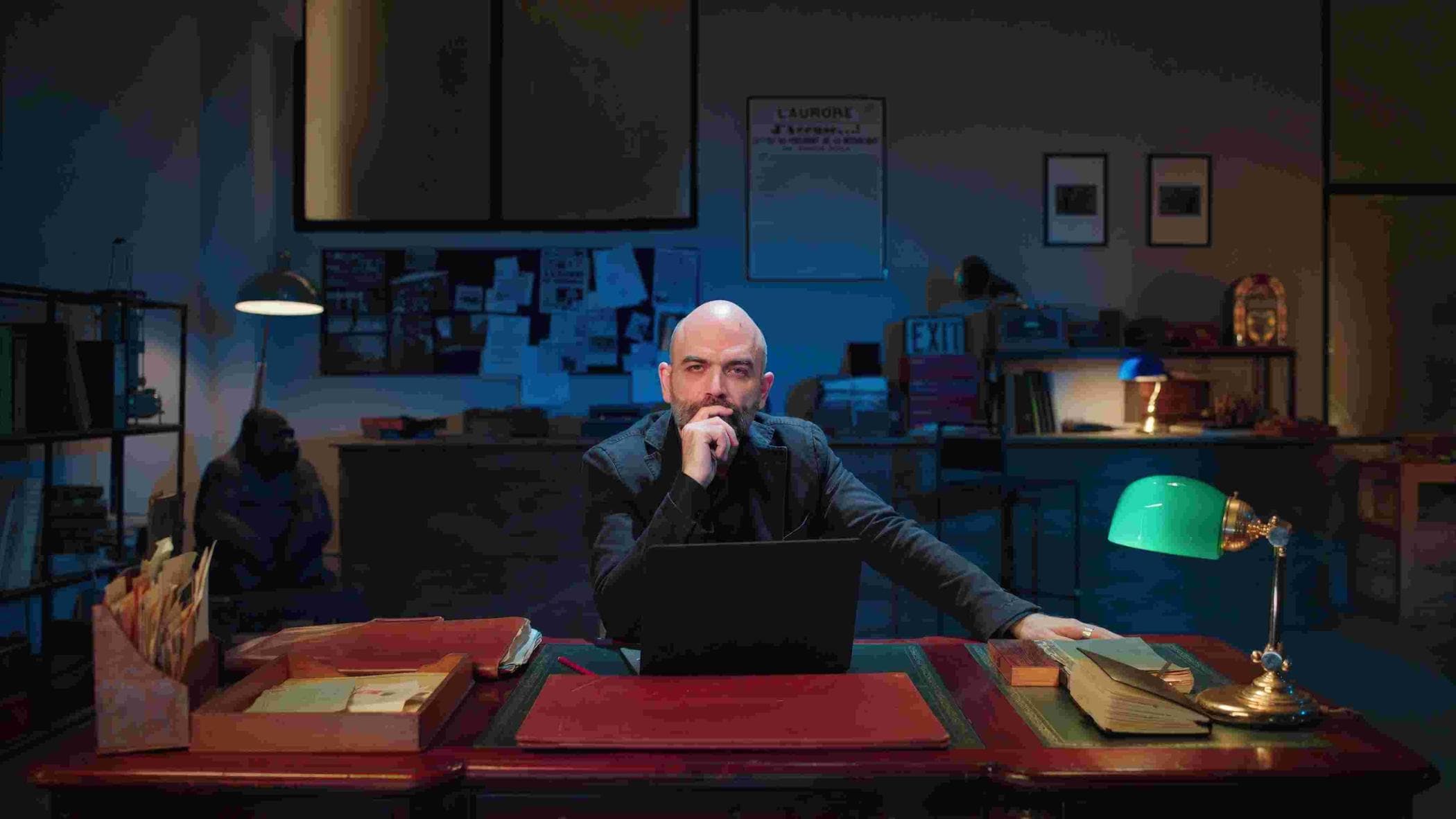 Roberto Saviano torna in tv: “La finta neutralità è la cosa peggiore. Io scelgo da che parte stare”