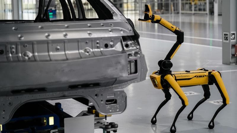 Daha az araba ve daha fazla robot, işte üreticilerin yeni sloganı