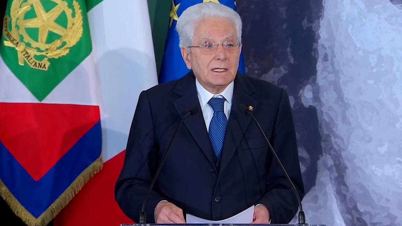 Mattarella: "Le donne hanno dato molto alla Repubblica, equilibrio non ancora alla pari"