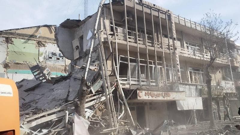 Krizdeki hastaneler ve hizmetler, yerinden edilmeler ve 1.300 mağdur. İran'daki savaşın insani maliyeti