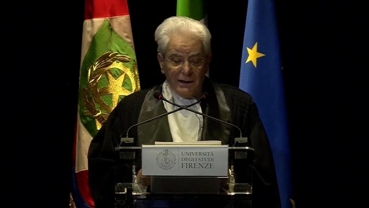 Mattarella: "Si vuole agire al di fuori delle regole e abbattere il diritto internazionale"