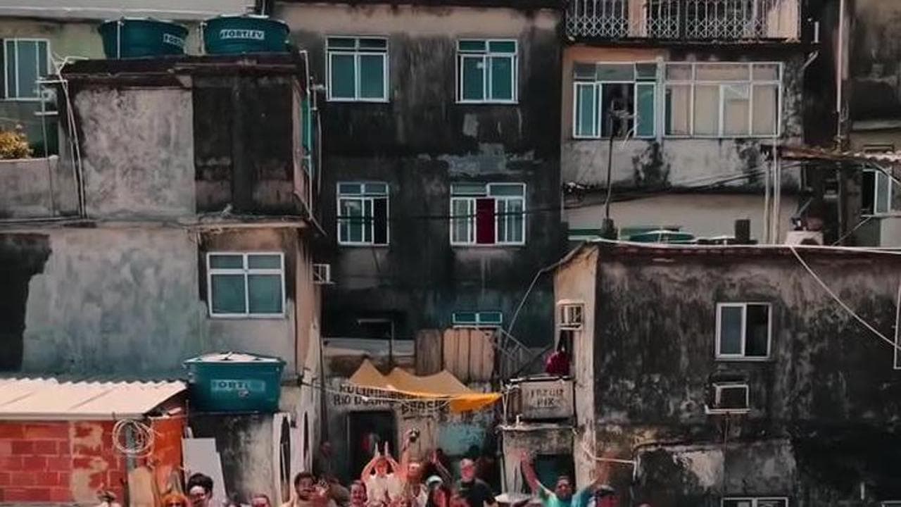 Rio de Janeiro, i tour nelle favelas con i video virali scatenano polemiche: "Sfruttate la povertà"
