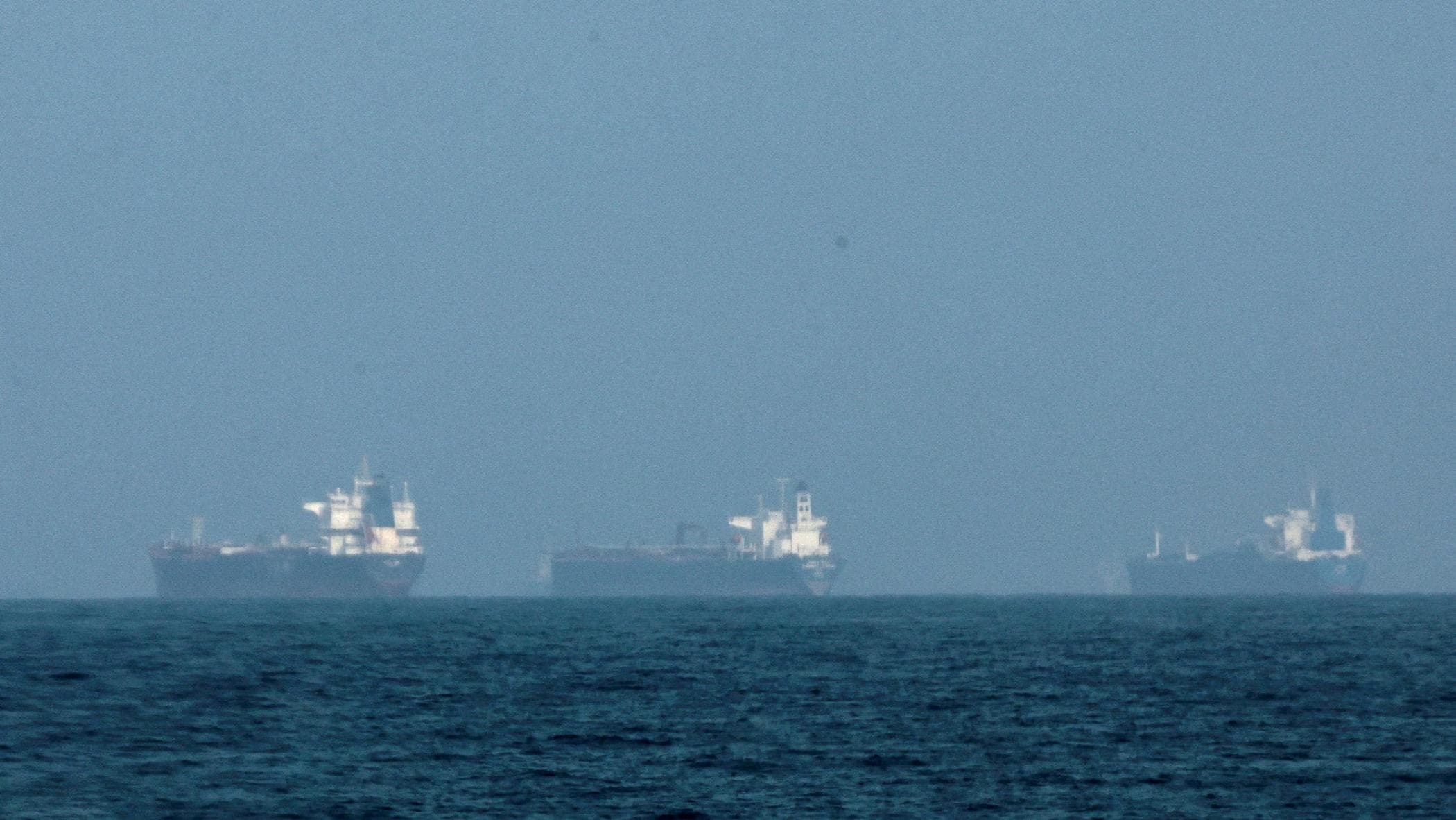 Lo stretto di Hormuz nelle mani dei pasdaran. Da 40 anni incubo delle flotte