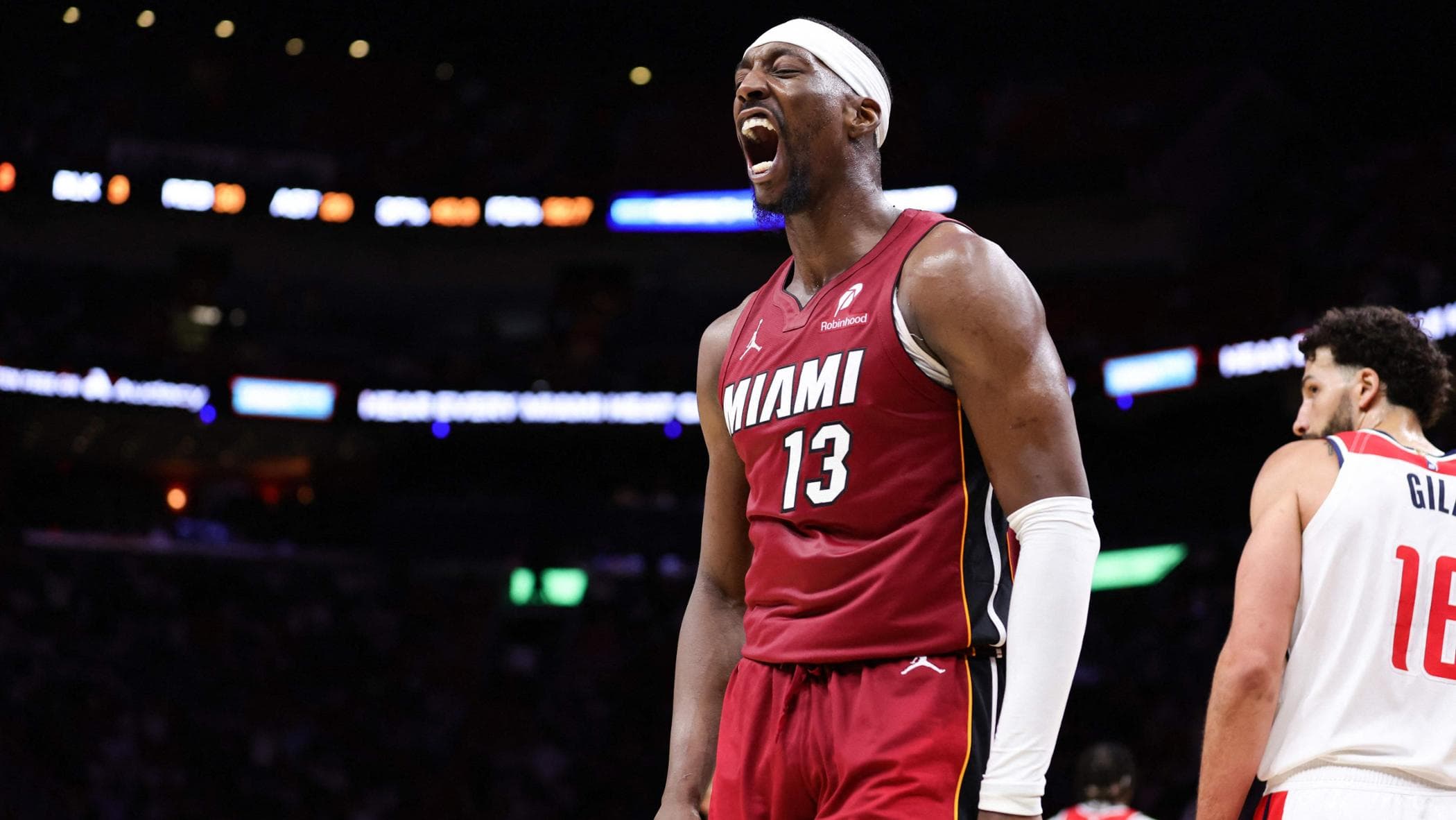 Adebayo, notte magica: segna 83 punti, seconda prestazione di sempre in Nba