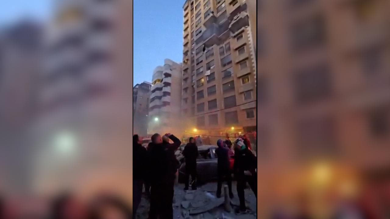 Libano: bombardato edificio residenziale nel centro di Beirut, le immagini
