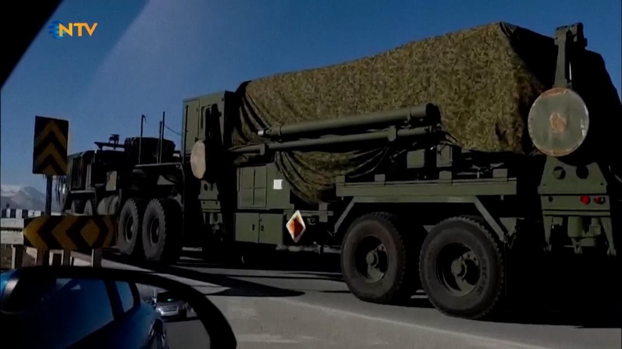 Turchia, sale la tensione con l'Iran: avvistato in autostrada un lanciamissili Patriot