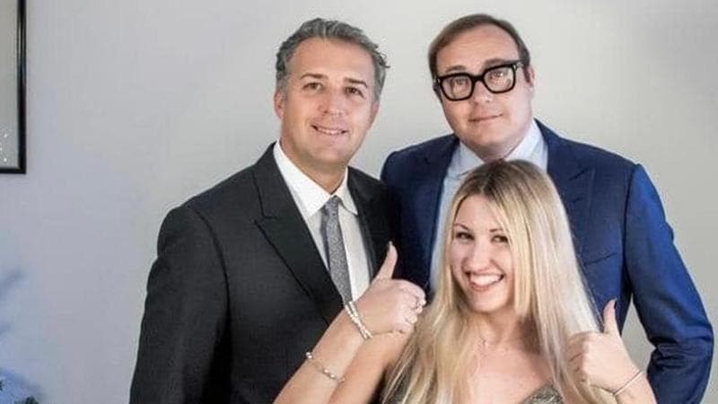Giada Balloch tra il padre Stefano e Tommaso Cerno
