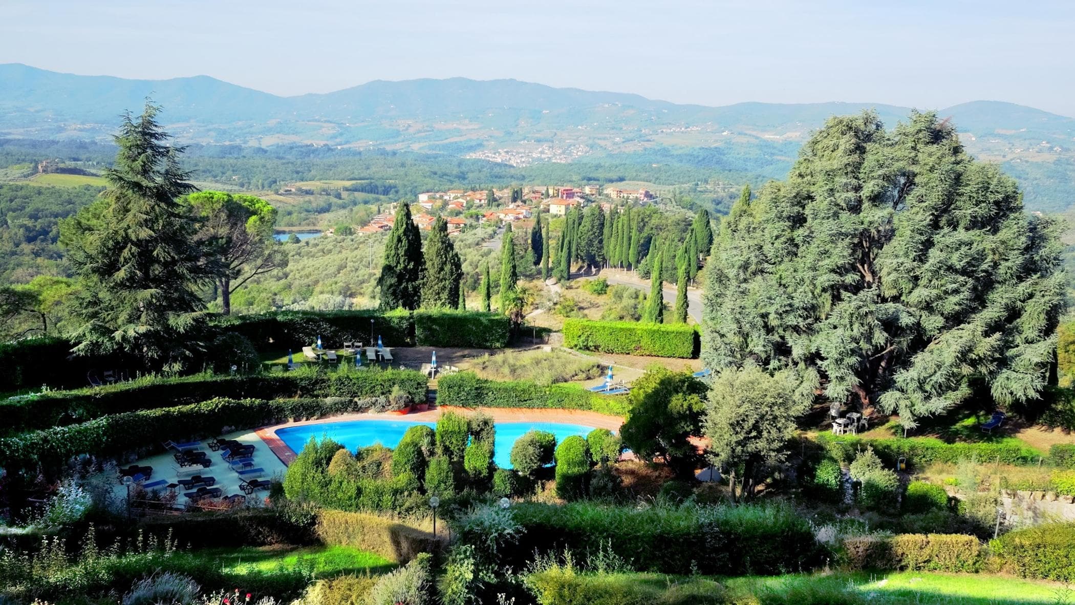 Meno centro storico, più natura: la nuova geografia delle vacanze degli italiani