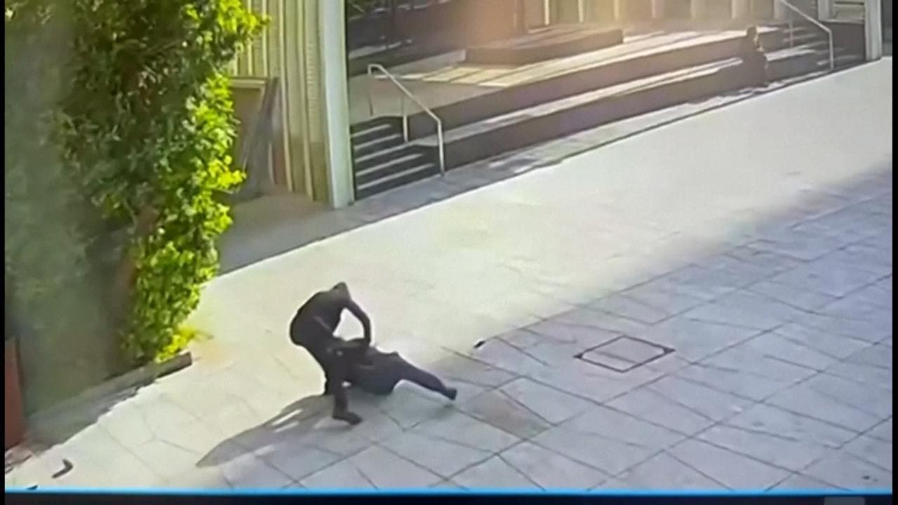 Accoltellato capo religioso vicino a Tel Aviv, polizia arresta un ventenne arabo - il video