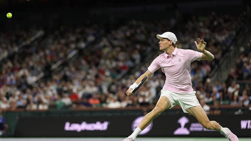 Sinner, Tien'i 6-1 6-2 yenerek Indian Wells'te yarı finale yükseldi. Zverev ile karşılaşacak