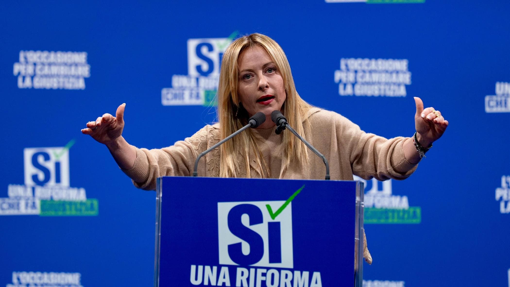 L’appello di Meloni per il referendum: “Non restate a casa, riforme fallite per l’Anm”