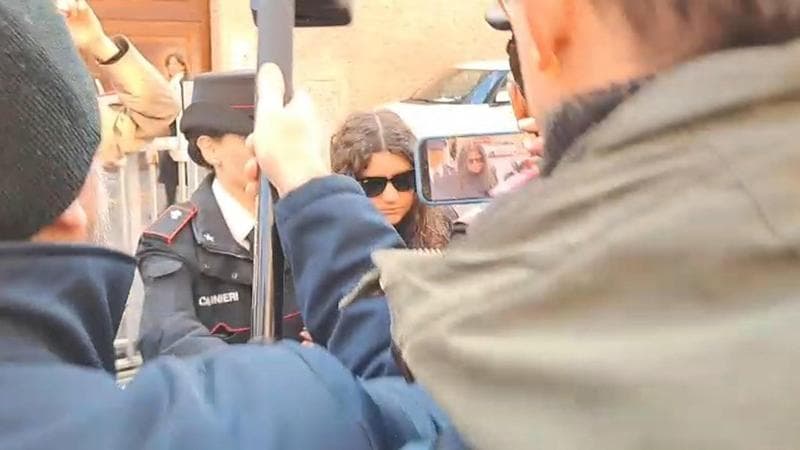 Chiesti 26 anni per Chiara Petrolini. E parla in Aula per la prima volta: “Non sono un’assassina”