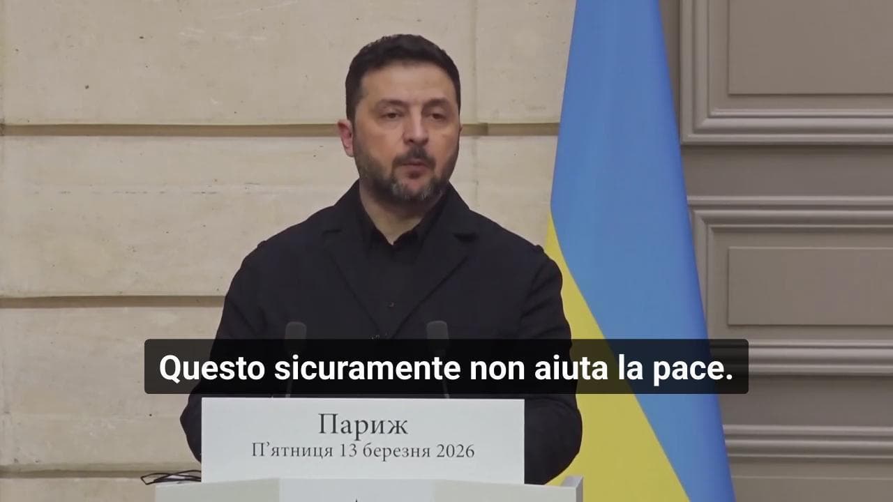 Ucraina, Zelensky da Parigi avverte: "L'allentamento delle sanzioni Usa rende a Mosca 10 miliardi"