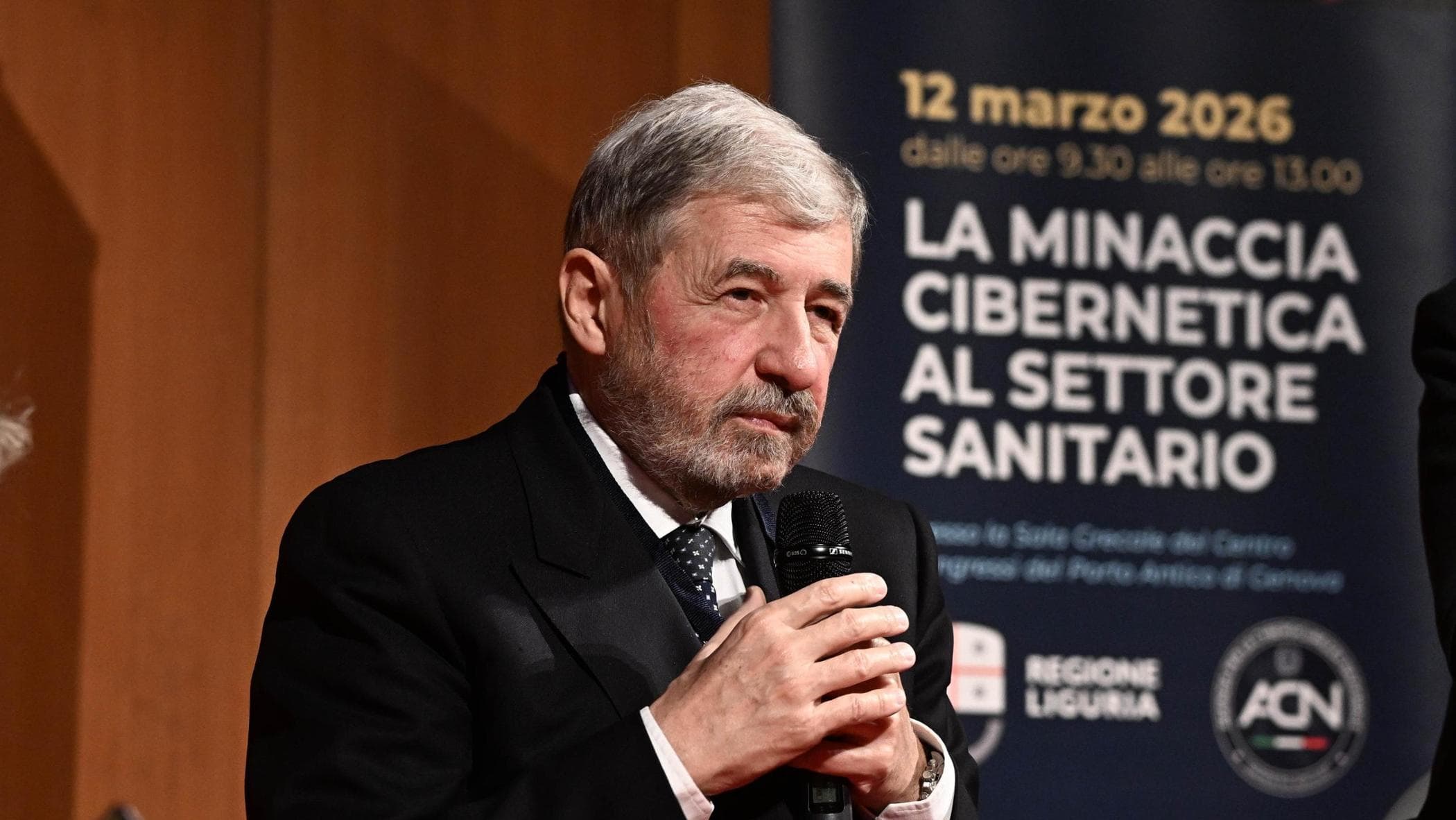 Secolo XIX, Bucci: “Era il direttore a chiedermi di scrivergli, poi ha cambiato idea. Ecco le chat”