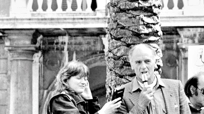 20 aprile 1986, la protesta in piazza di Spagna: Philippe Leroy e Giorgio Bracardi
