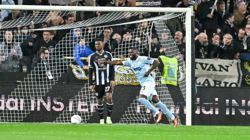 Boga esulta dopo la rete della vittoria