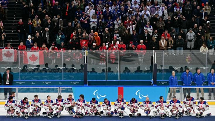 Lo stadio dell'hockey di Cortina pieno