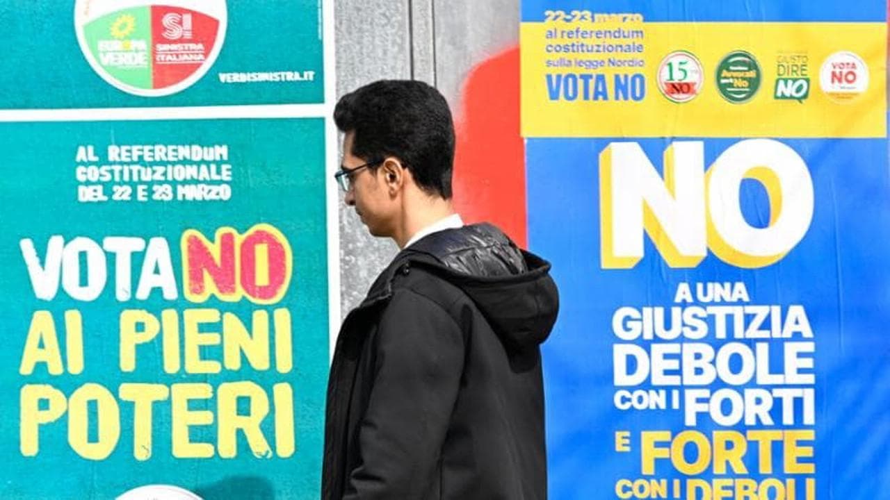 “Nei tg Mediaset par condicio notturna”: la denuncia del comitato del no all’Agcom