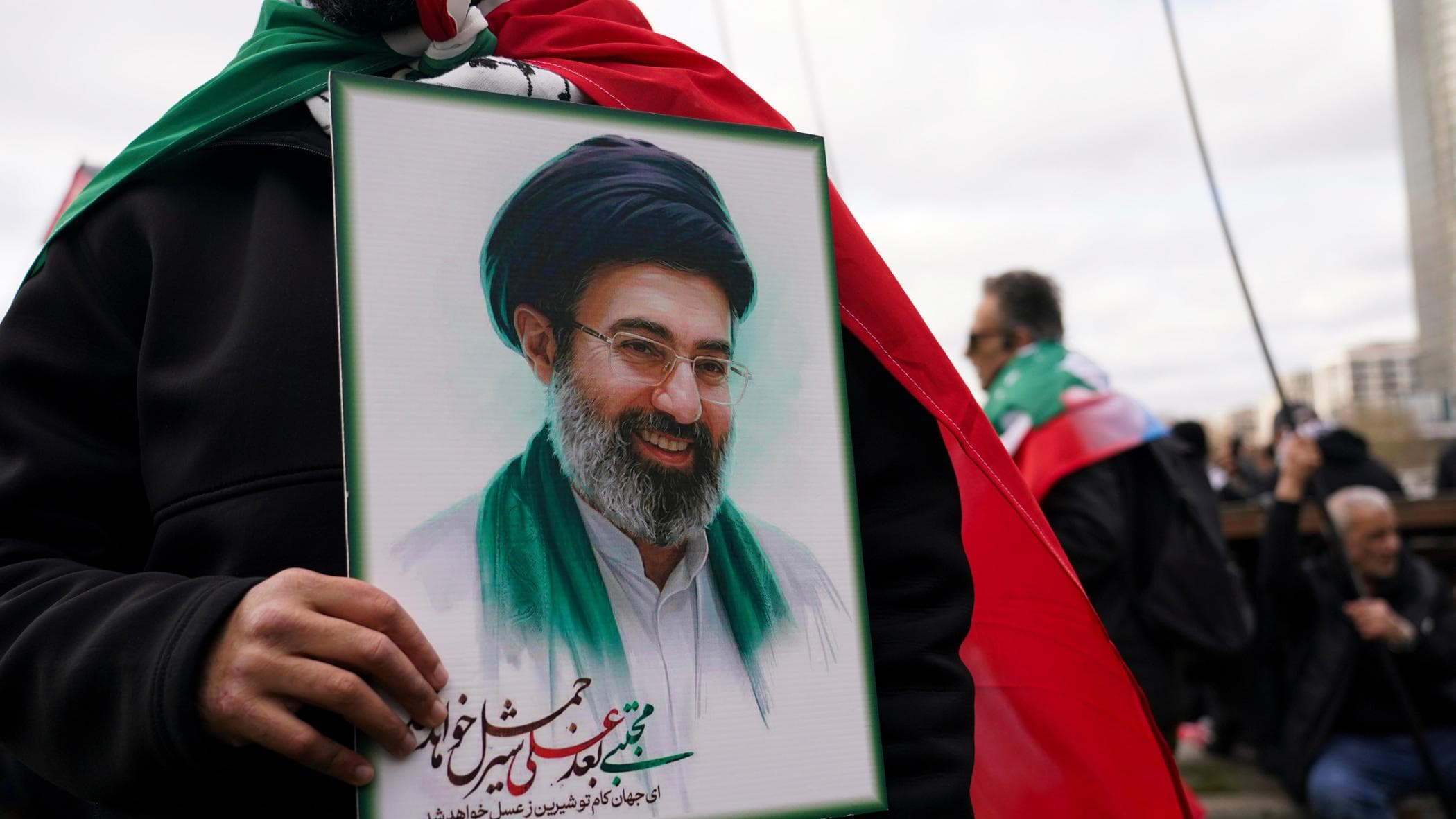 “Mojtaba Khamenei portato a Mosca”. Il no comment del Cremlino