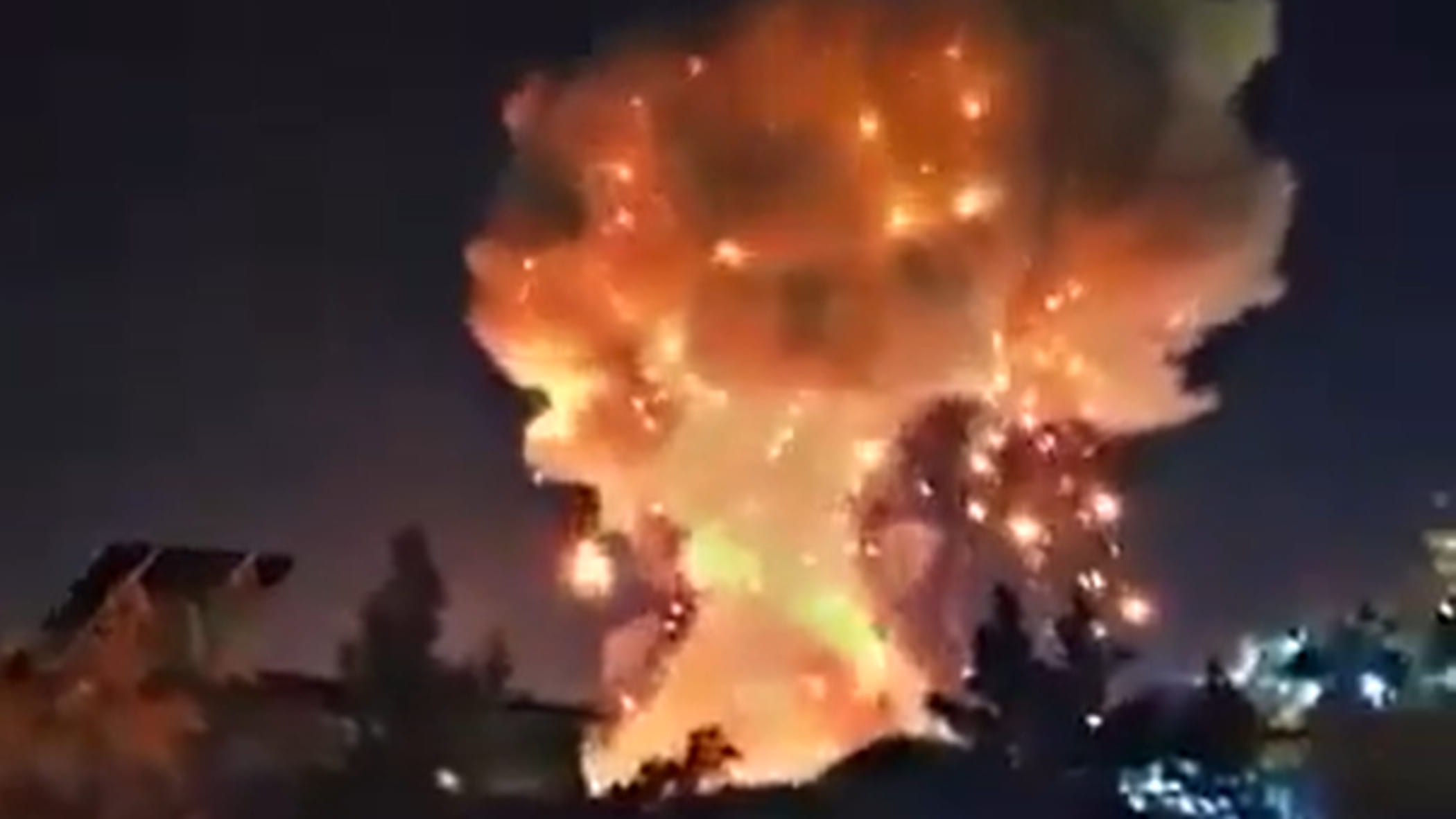 Afganistan: Kabil'e baskın yapıldı, Taliban Pakistan'ı bir kez daha suçladı