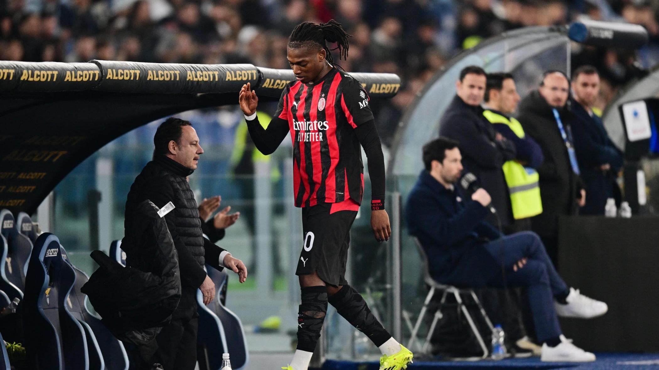Leao e Pulisic, confronto vivace negli spogliatoi: cosa succede ora al Milan
