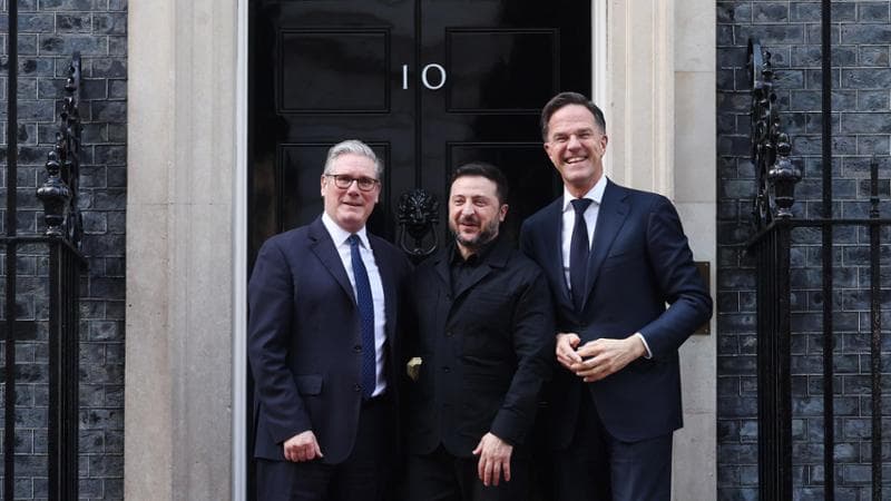 Keir Starmer, Volodymyr Zelensky e Mark Rutte