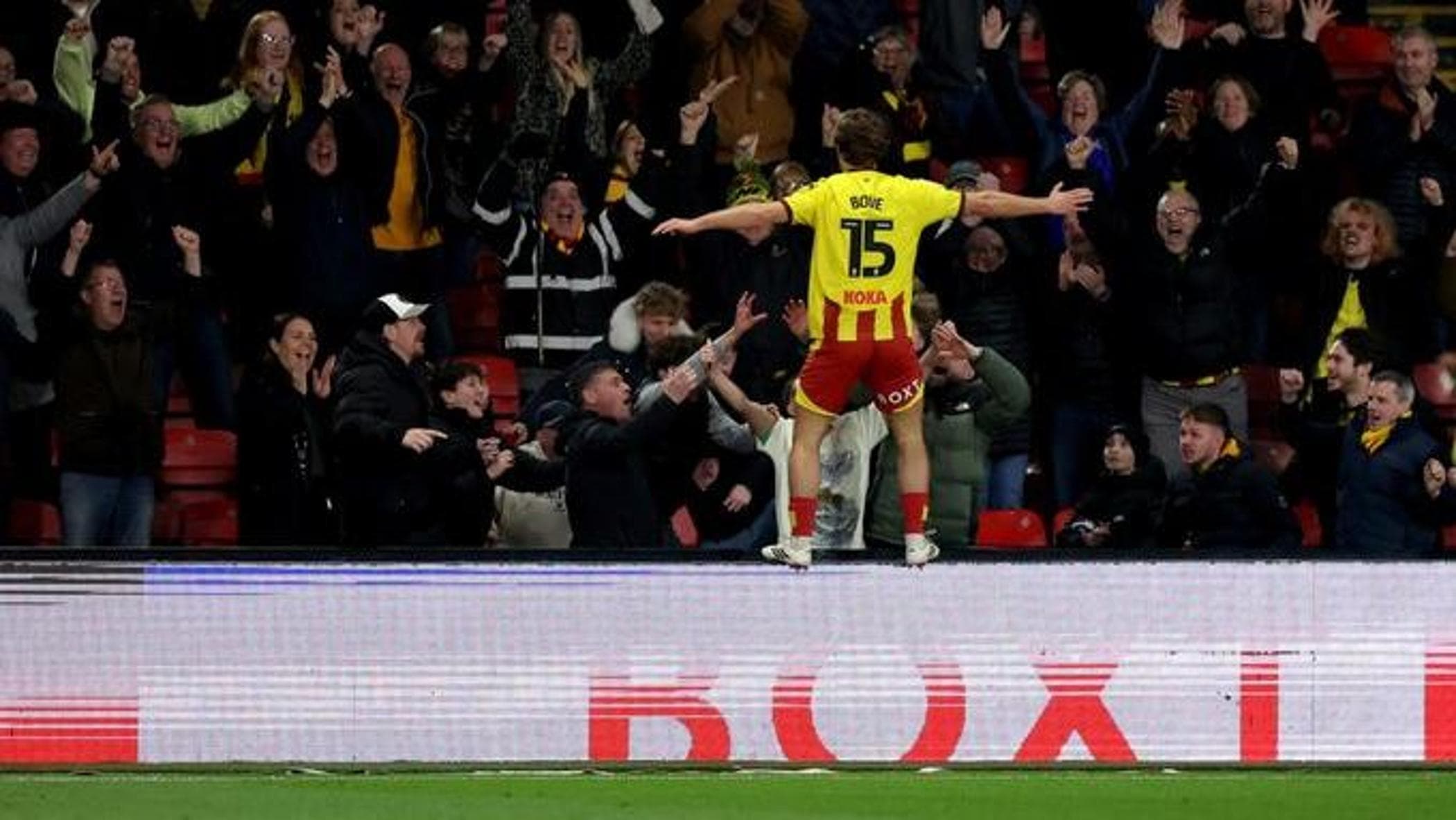 Bove segna il suo primo gol dal ritorno in campo con la maglia del Watford: il video