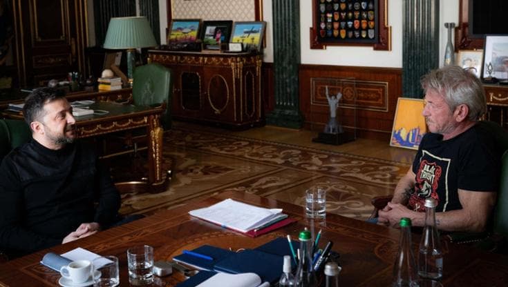 Sean Penn con Volodymir Zelensky a Kiev
