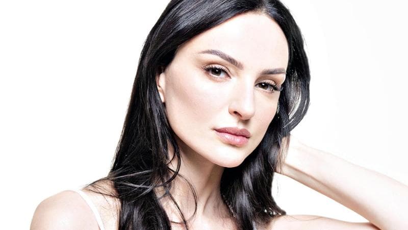 Arisa: “Amore e gelosia mi hanno fatto soffrire ma cerco la passione”