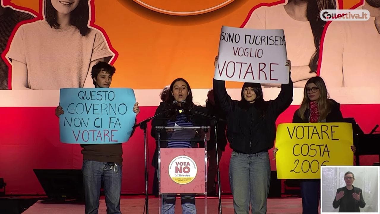 Referendum, in piazza per il no. Sul palco la protesta dei fuorisede: "Hanno paura del nostro voto"