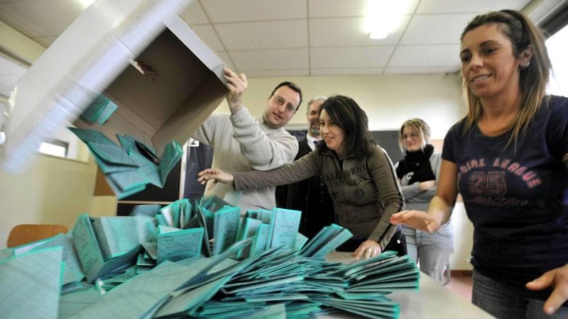 Referendum, rinunce e defezioni: corsa contro il tempo per rimpiazzare gli scrutatori