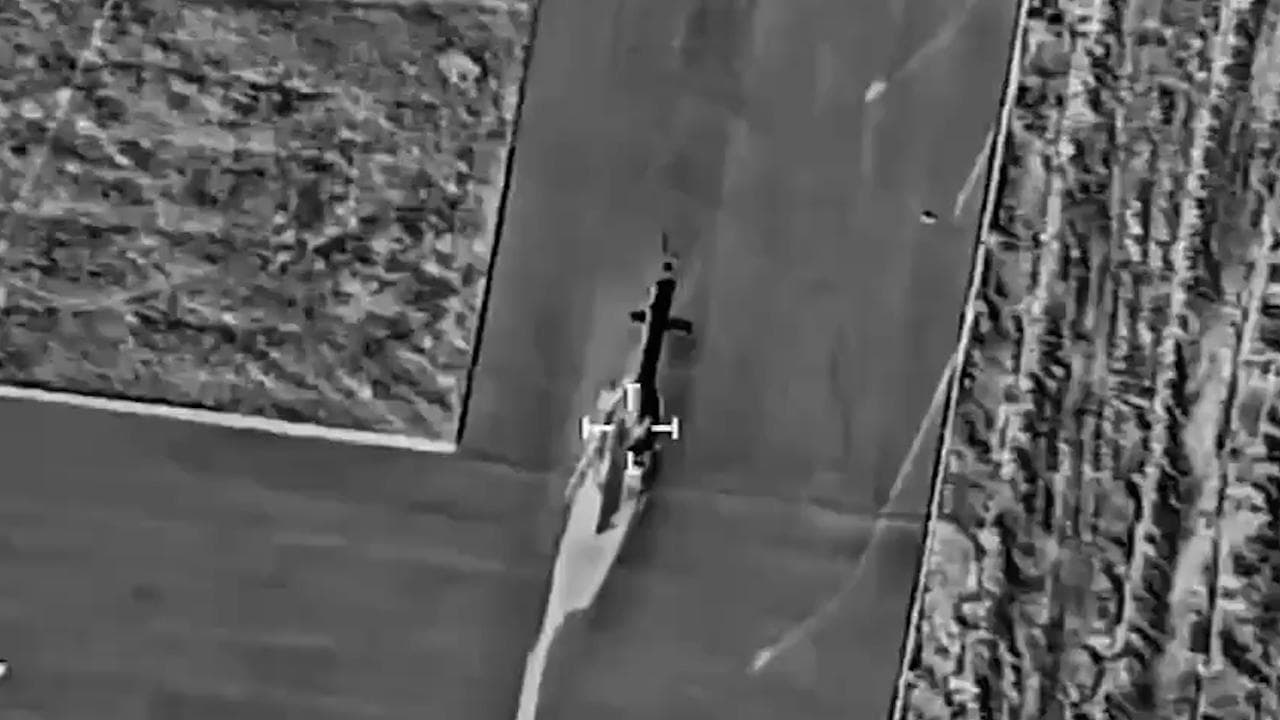Medio Oriente, raid israeliano sull'aeroporto di Sanandaj: distrutto un elicottero militare iraniano