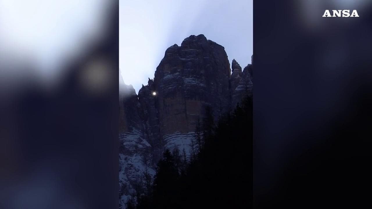 Trentino, si "accende" il Diamante della Civetta: la primavera ad Alleghe comincia così