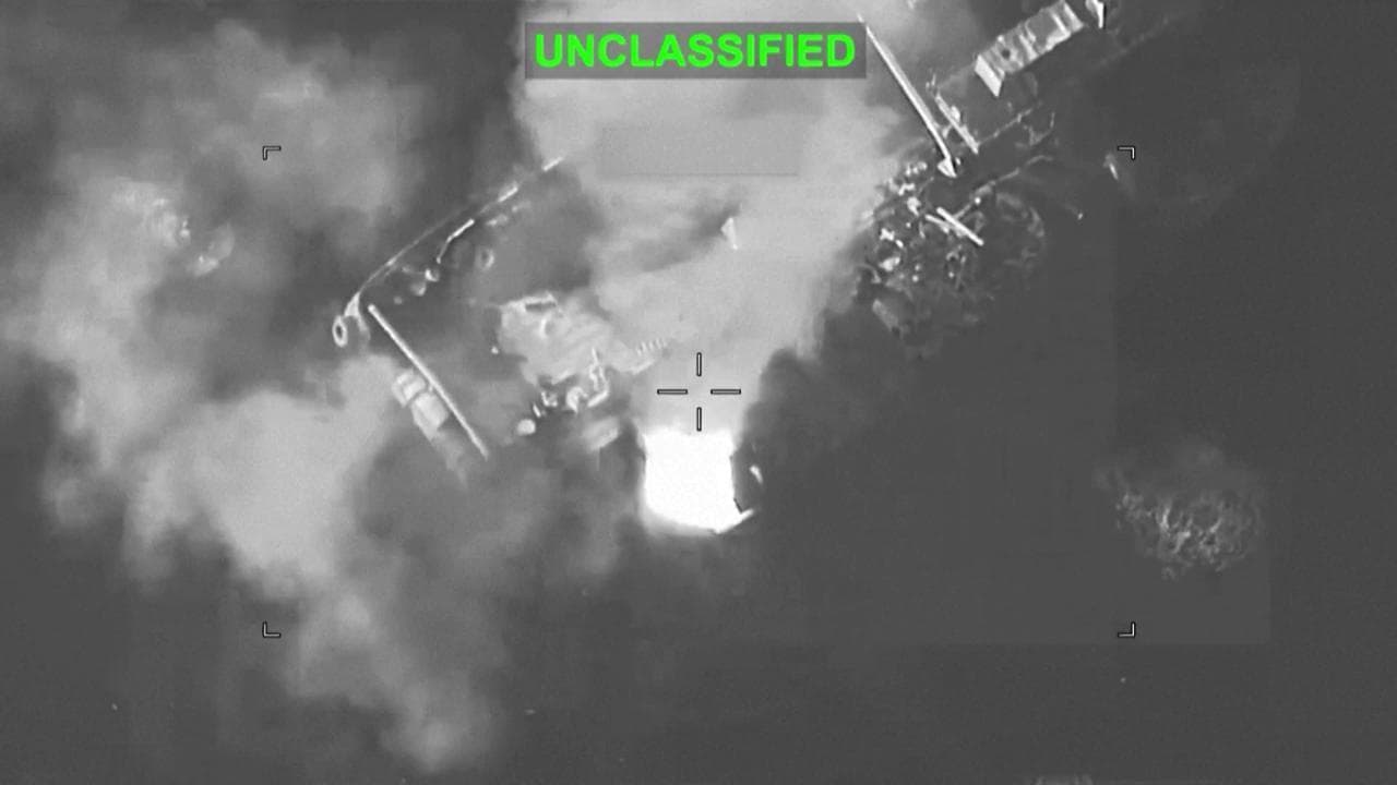 Stretto di Hormuz, la distruzione degli obiettivi navali iraniani: "Minacce alla navigazione"