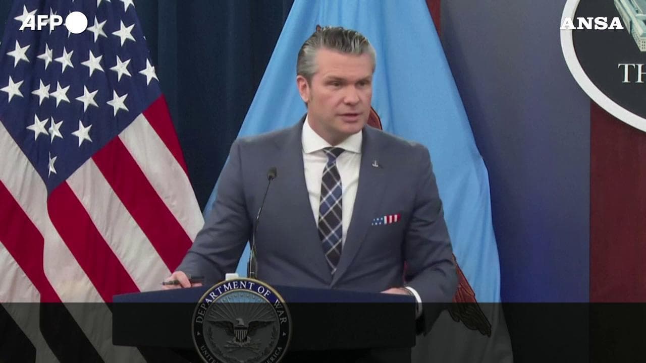 Guerra in Iran, Hegseth: "Servono soldi per uccidere i cattivi"