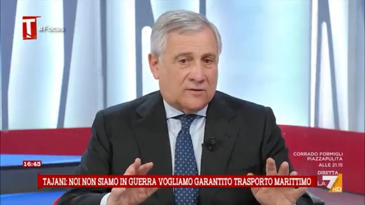 Tajani: "Ovvietà non riprendere i droni? Anche uscire dalla discoteca invece di filmare un incendio"