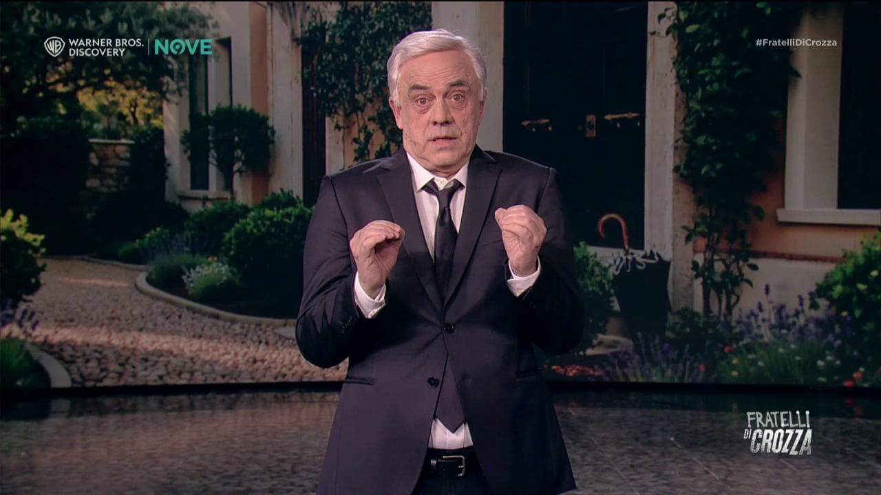 Referendum sulla giustizia, Crozza diventa Tajani: "Con il sì niente sorprese tra capo e collo"
