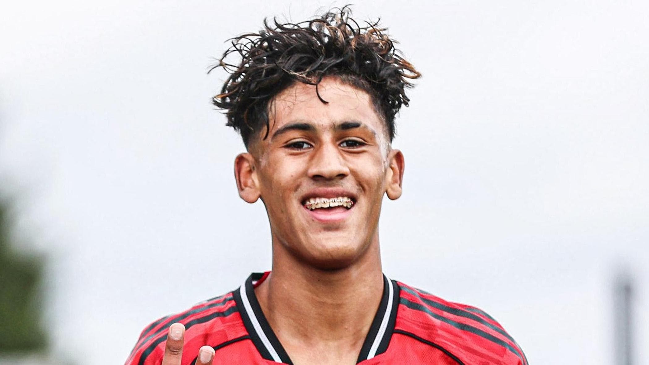 JJ Gabriel, il nuovo talento del Manchester United troppo piccolo per esordire in Premier