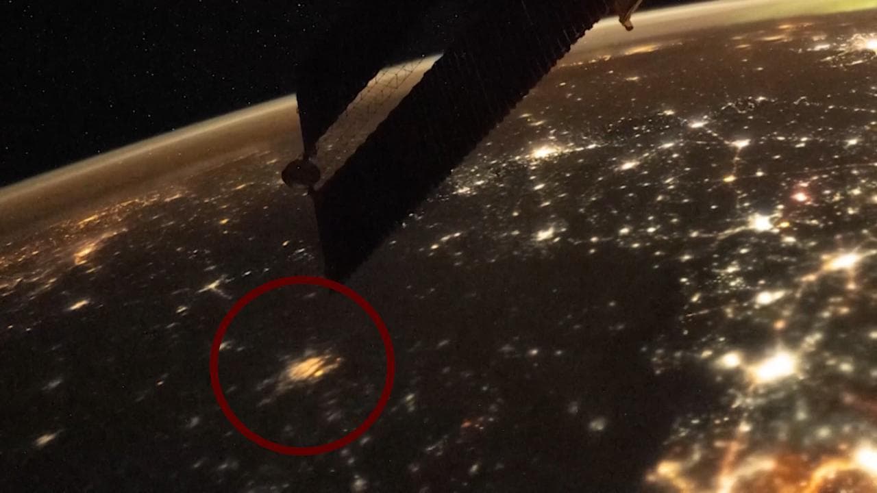 Missili su Kiev: le straordinarie riprese dalla Stazione Spaziale Internazionale