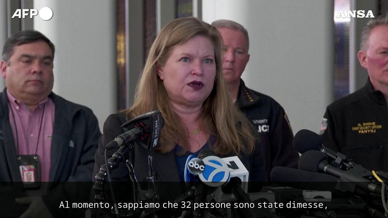 New York, incidente LaGuardia. L'autorità portuale: "Morti due piloti e ci sono feriti gravi"