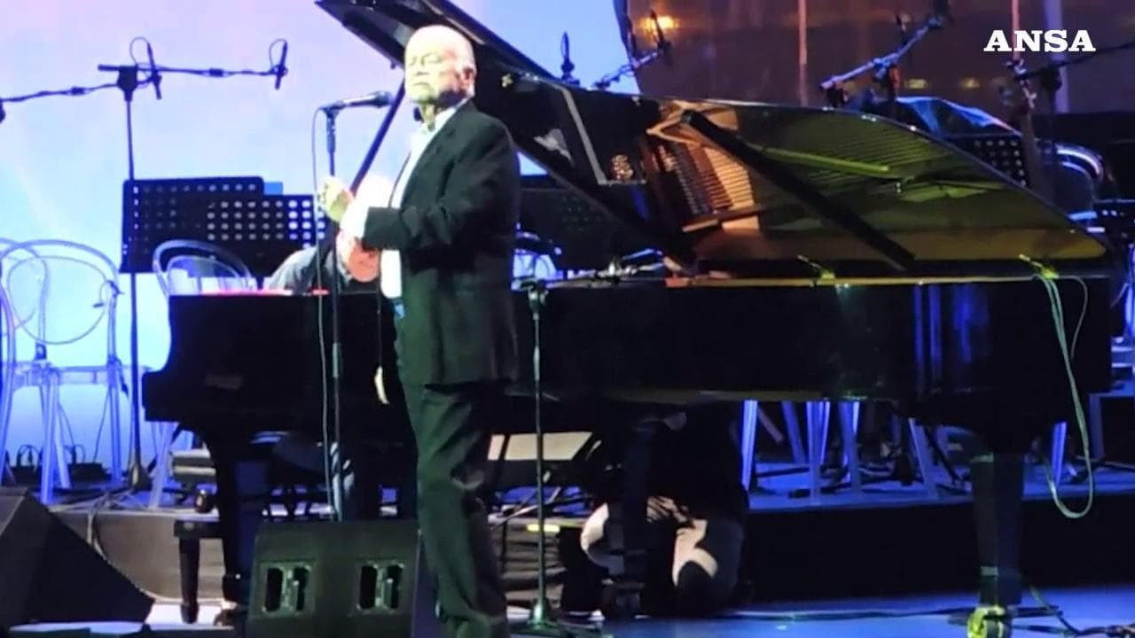 Quando Gino Paoli cantava a occhi chiusi "Il cielo in una stanza"