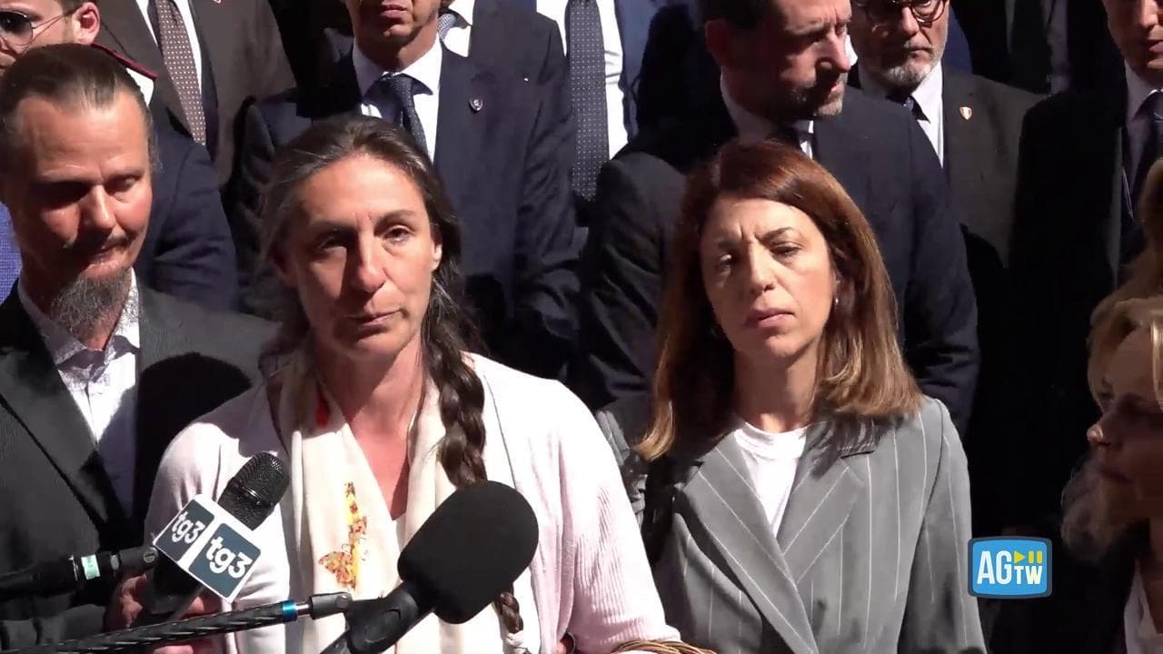Famiglia nel bosco, Catherine Birmingham si commuove: "Non abbiamo mai fatto del male ai bambini"