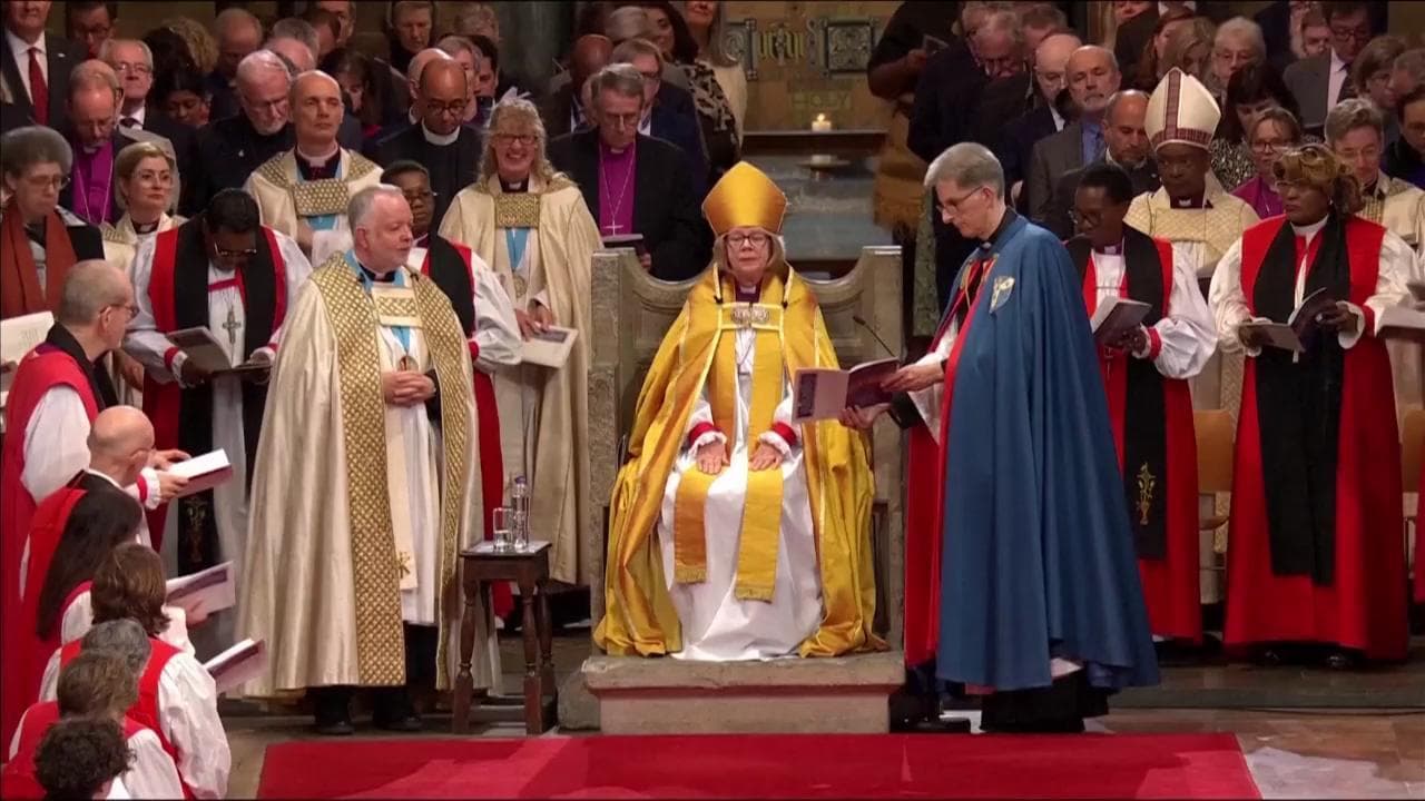 Canterbury: si insedia arcivescova Sarah Mullally, 1a donna leader spirituale della Chiesa anglicana